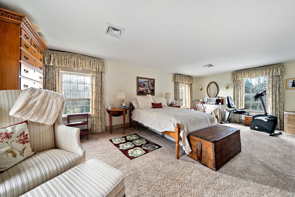 662 Main Street Hanover, MA 02339 - Photo 19 of 42 Gallery Image 19