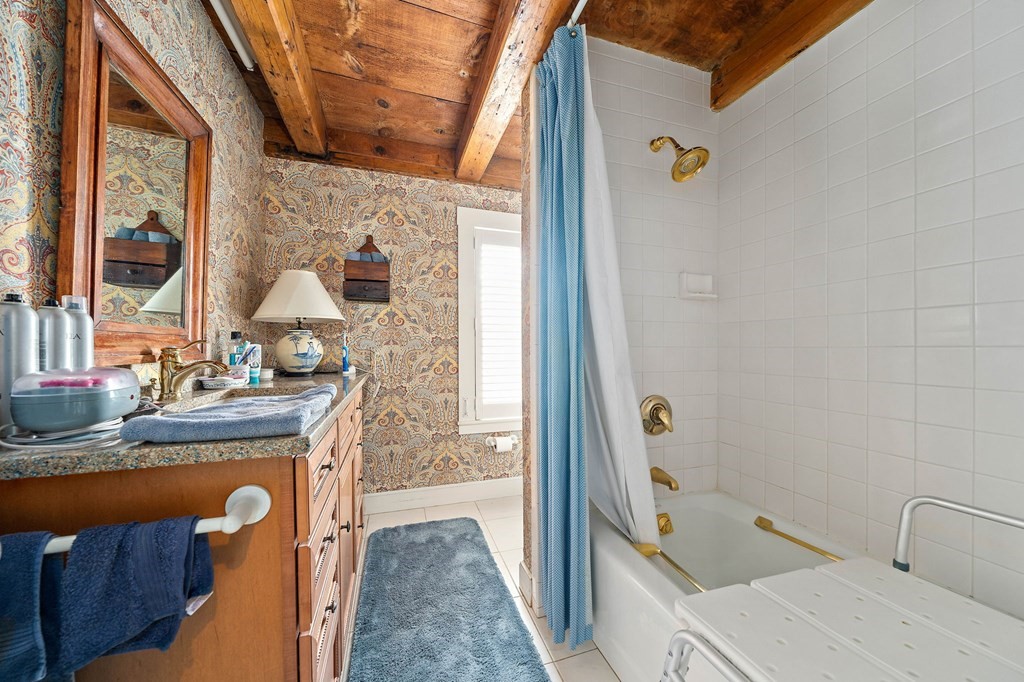 662 Main Street Hanover, MA 02339 - Photo 20 of 42 Gallery Image 20