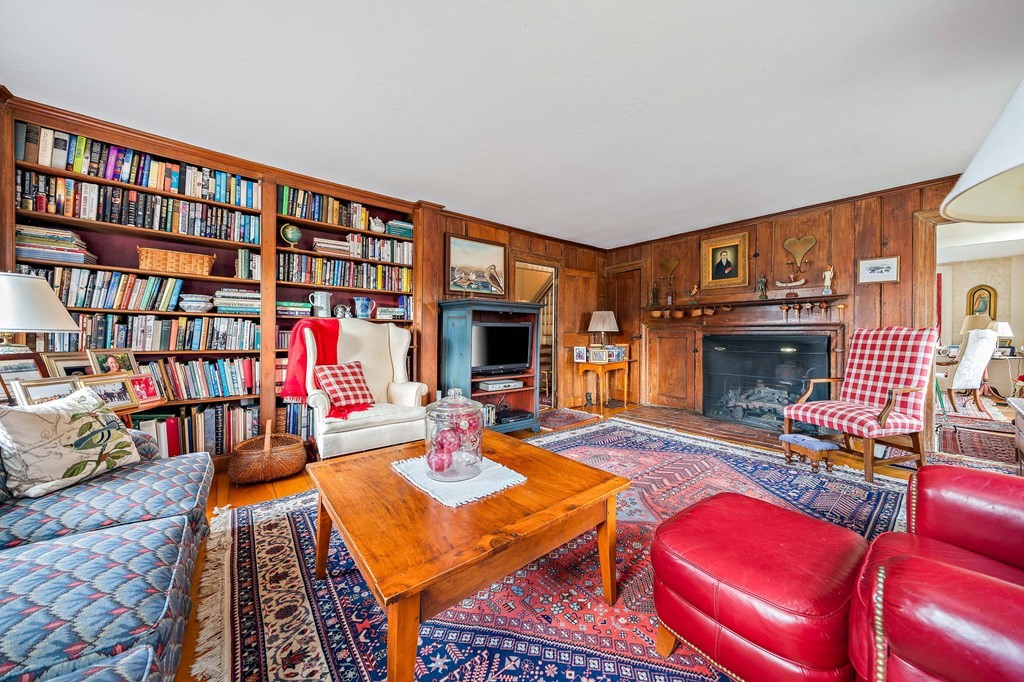 662 Main Street Hanover, MA 02339 - Photo 9 of 42 Gallery Image 9