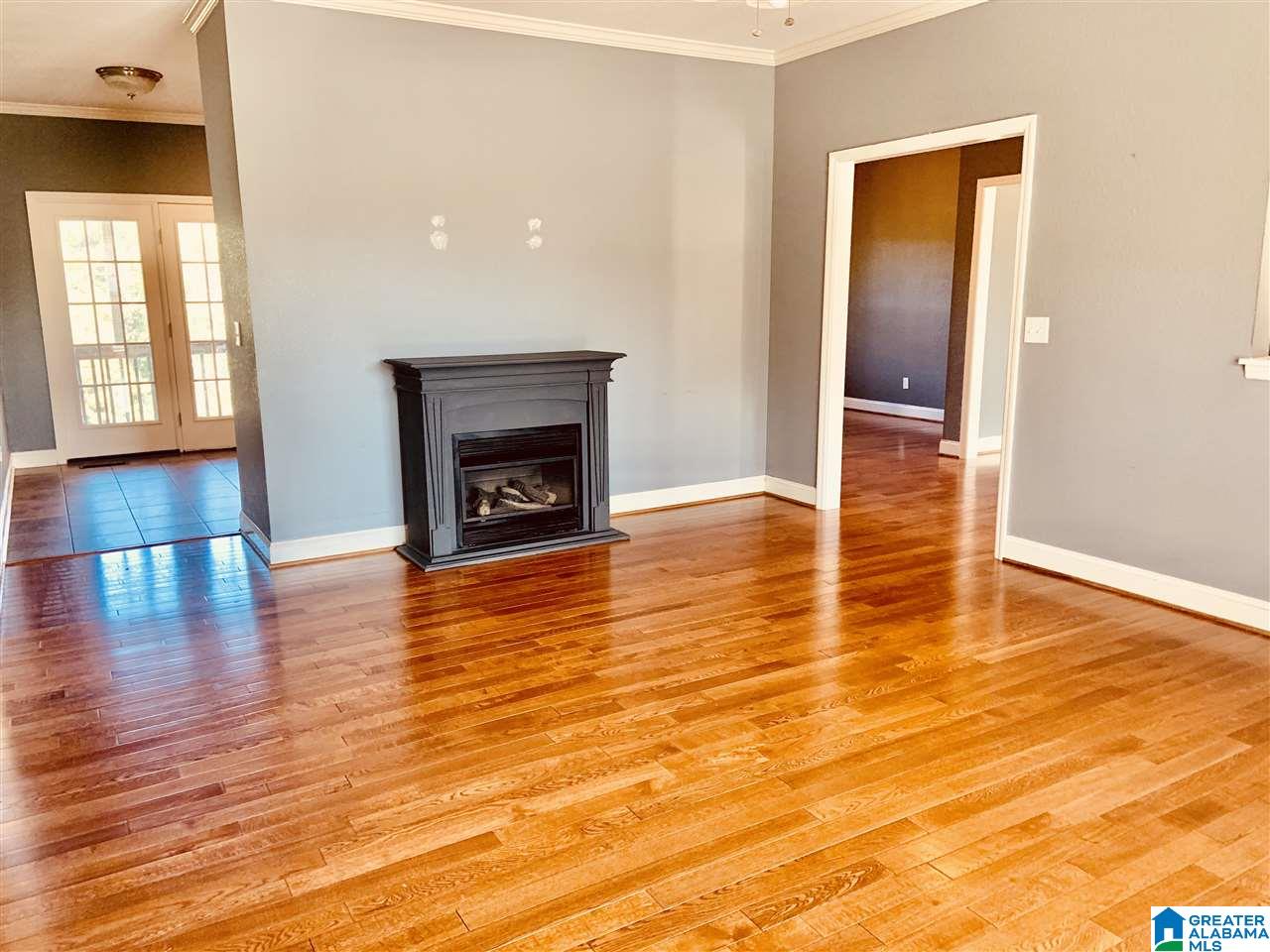1461 Overlook Point Warrior, AL 35180 - Photo 7 of 49