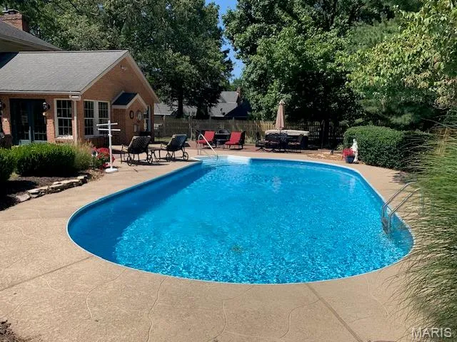 $775,000 | 15 Sandpiper Drive, Shiloh, IL 62221