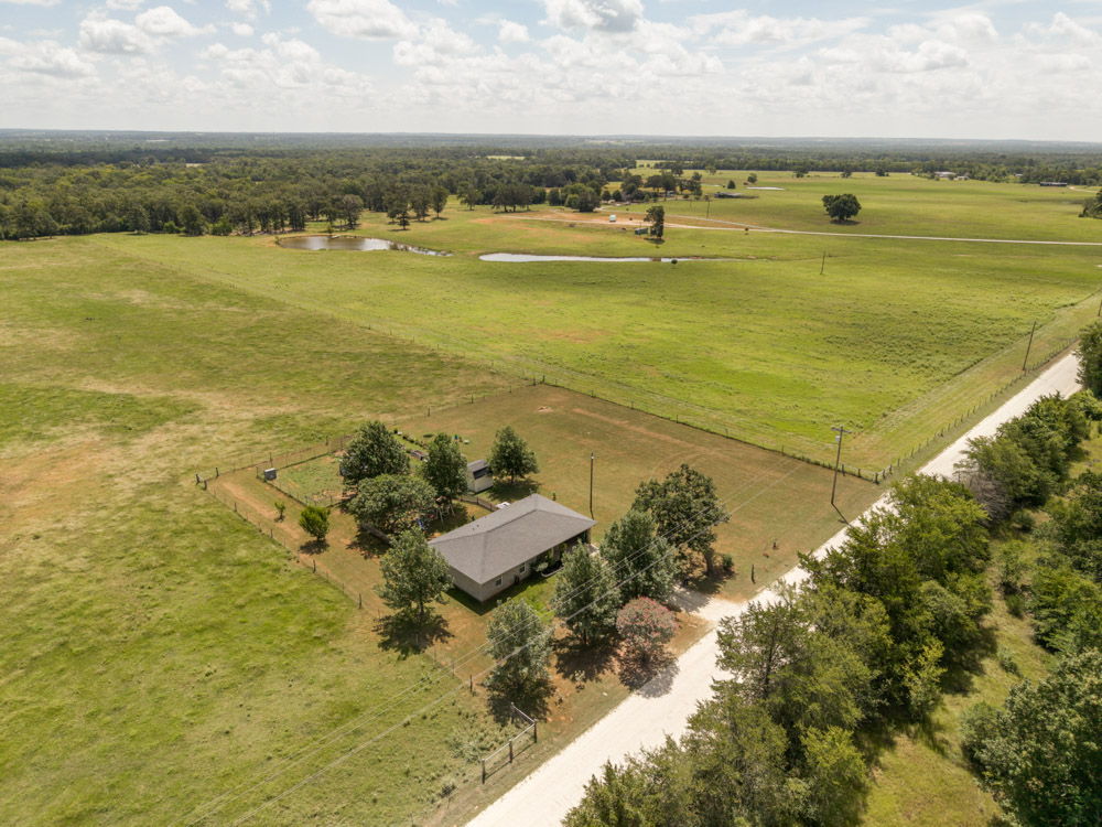978 Holly Cemetery Road Franklin, TX 77856 - Photo 30 of 33