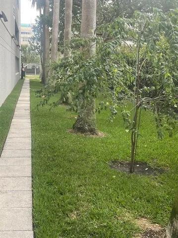 $549,900 | 1551 North Flagler Drive, Unit 716, West Palm Beach, FL 33401