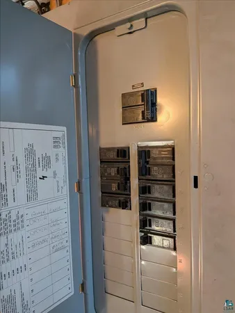 $190,000 | 3914 Grand Avenue, Duluth, MN 55807