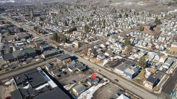 $190,000 | 3914 Grand Avenue, Duluth, MN 55807