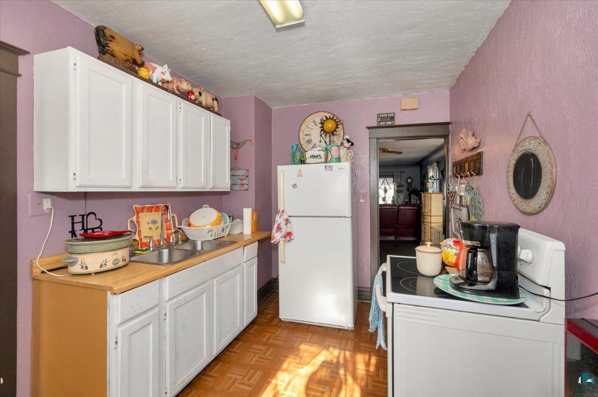 3914 Grand Avenue Duluth, MN 55807 - Photo 4 of 20