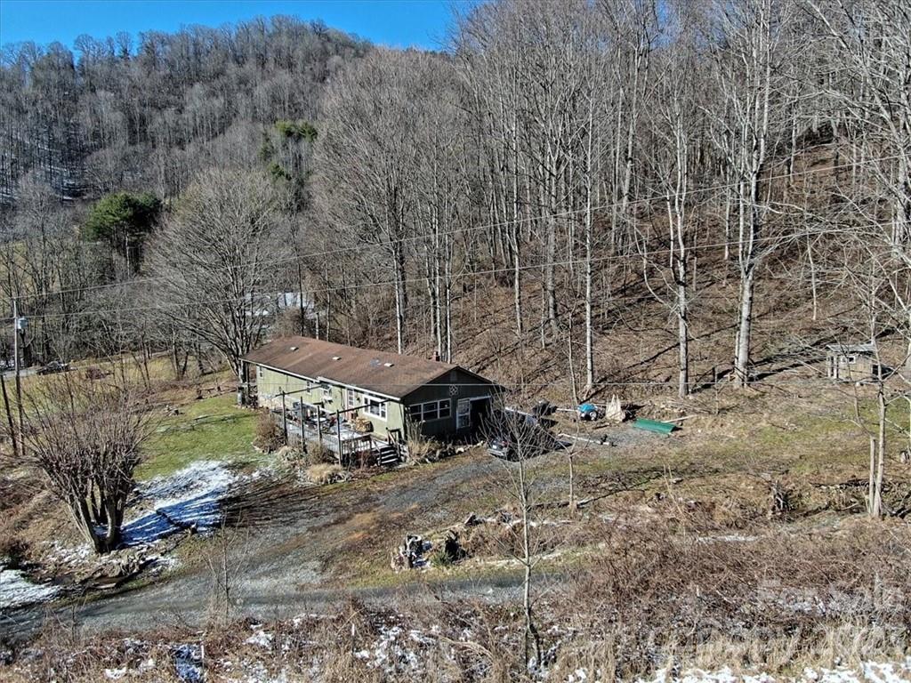 99 Rabbit Run Marshall, NC 28753 - Photo 2 of 36 Gallery Image 2