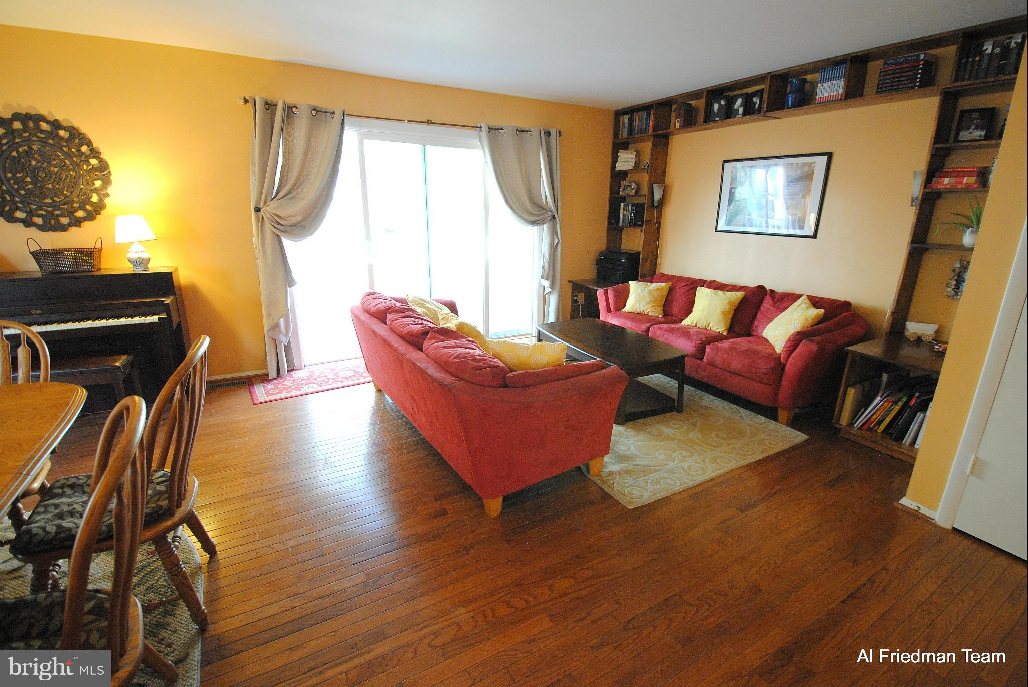 3452 Brookhaven Road Pasadena, MD 21122 - Photo 8 of 26 Living Room