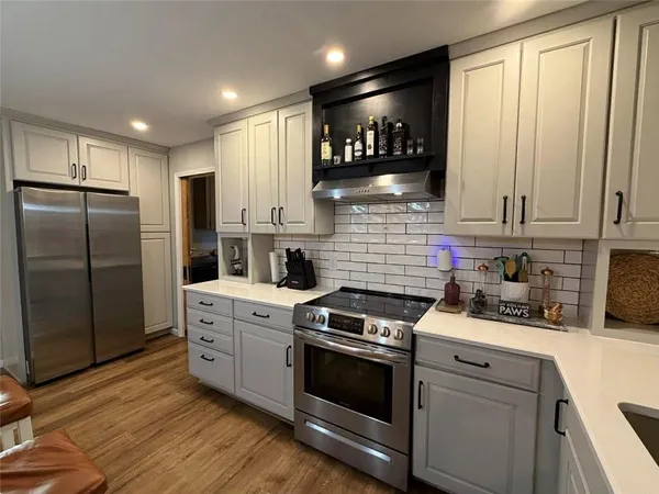 $344,900 | 411 South Hillcrest Drive, Maysville, MO 64469
