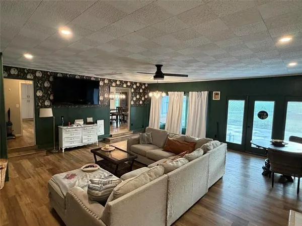 $344,900 | 411 South Hillcrest Drive, Maysville, MO 64469
