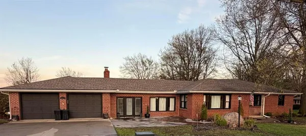 $344,900 | 411 South Hillcrest Drive, Maysville, MO 64469