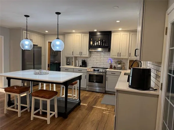 $344,900 | 411 South Hillcrest Drive, Maysville, MO 64469