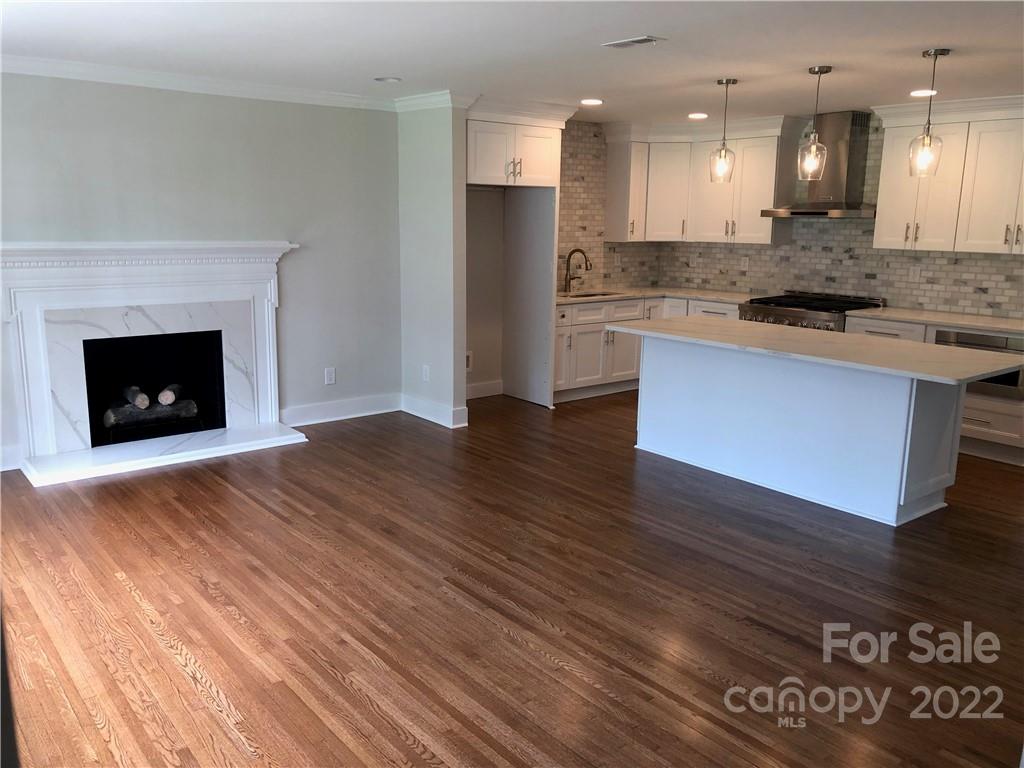 4033 Rutherford Drive Charlotte, NC 28210 - Photo 3 of 12 Gallery Image 3