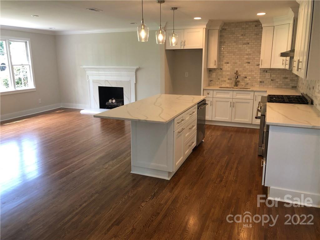 4033 Rutherford Drive Charlotte, NC 28210 - Photo 4 of 12 Gallery Image 4