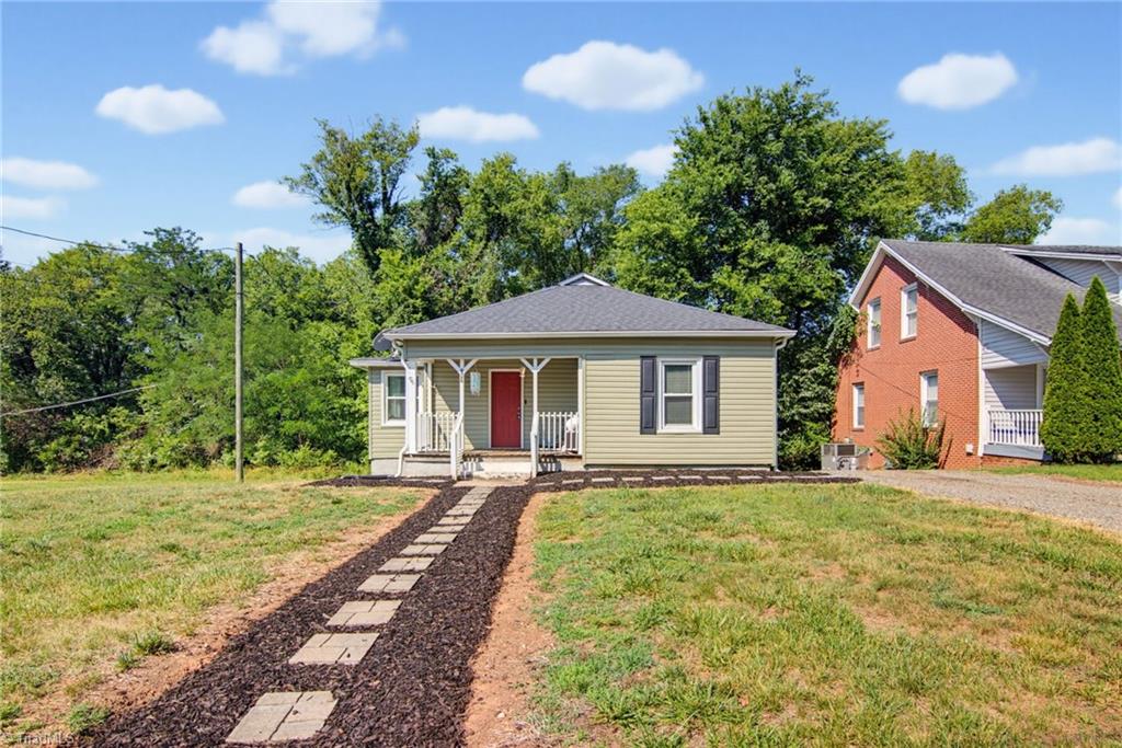 717 Patrick Street Eden, NC 27288 - Photo 3 of 29