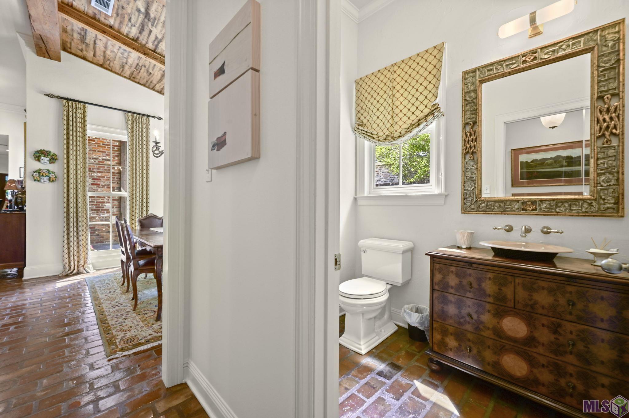 1204 East Lakeside Oaks Drive Baton Rouge, LA 70810 - Photo 19 of 60