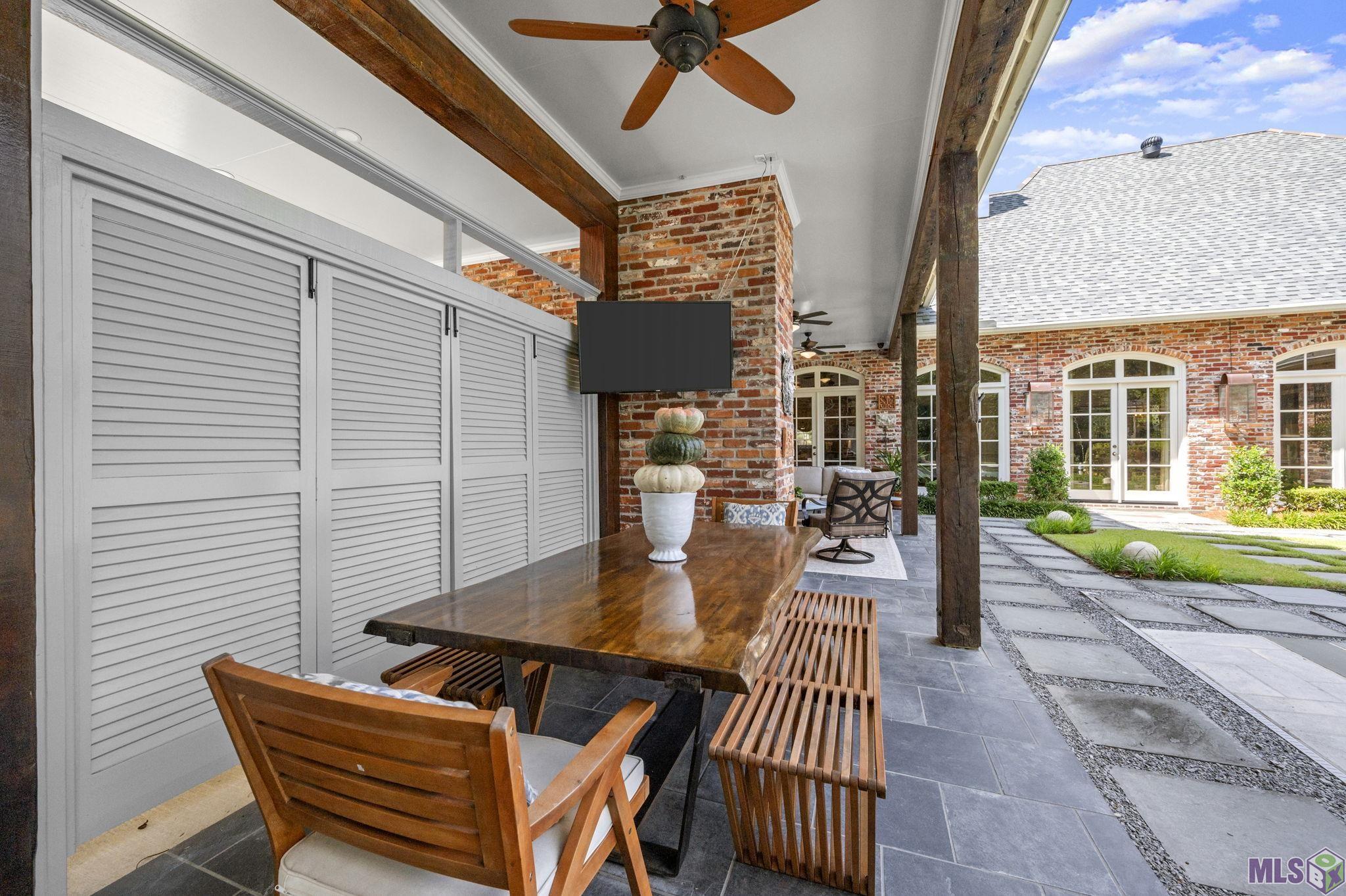 1204 East Lakeside Oaks Drive Baton Rouge, LA 70810 - Photo 42 of 60