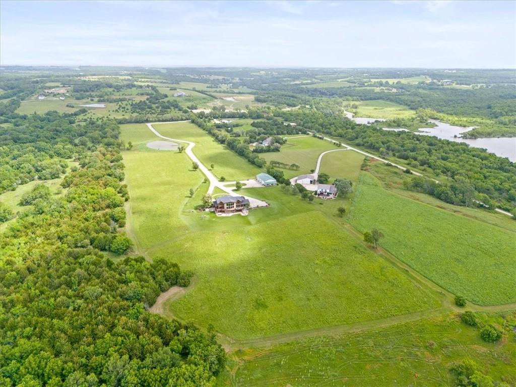 521 North 1450th Road Lawrence, KS 66049 - Photo 13 of 96