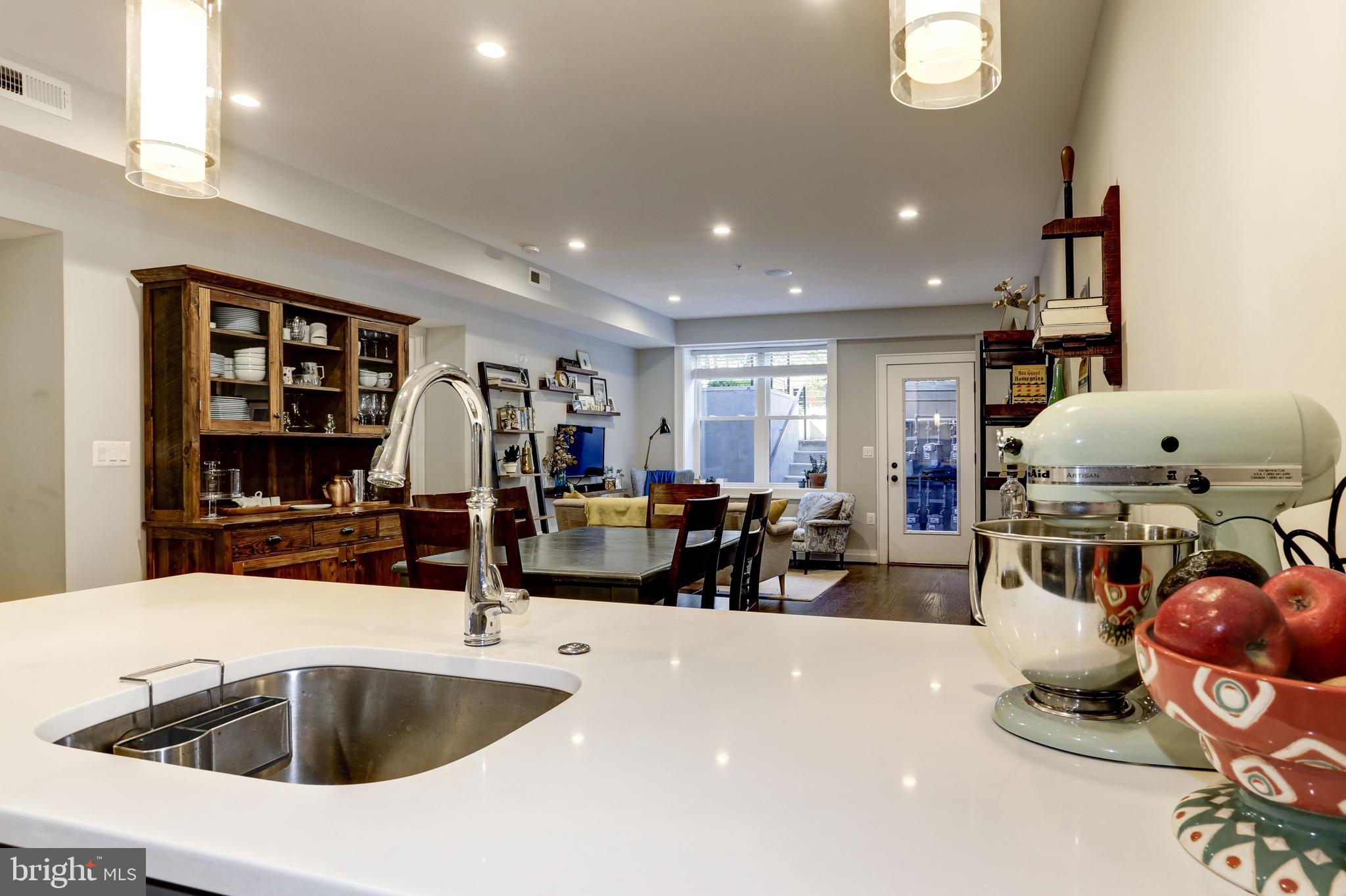 2303 Ontario Road Northwest, Unit 1 Washington, DC 20009 - Photo 15 of 24