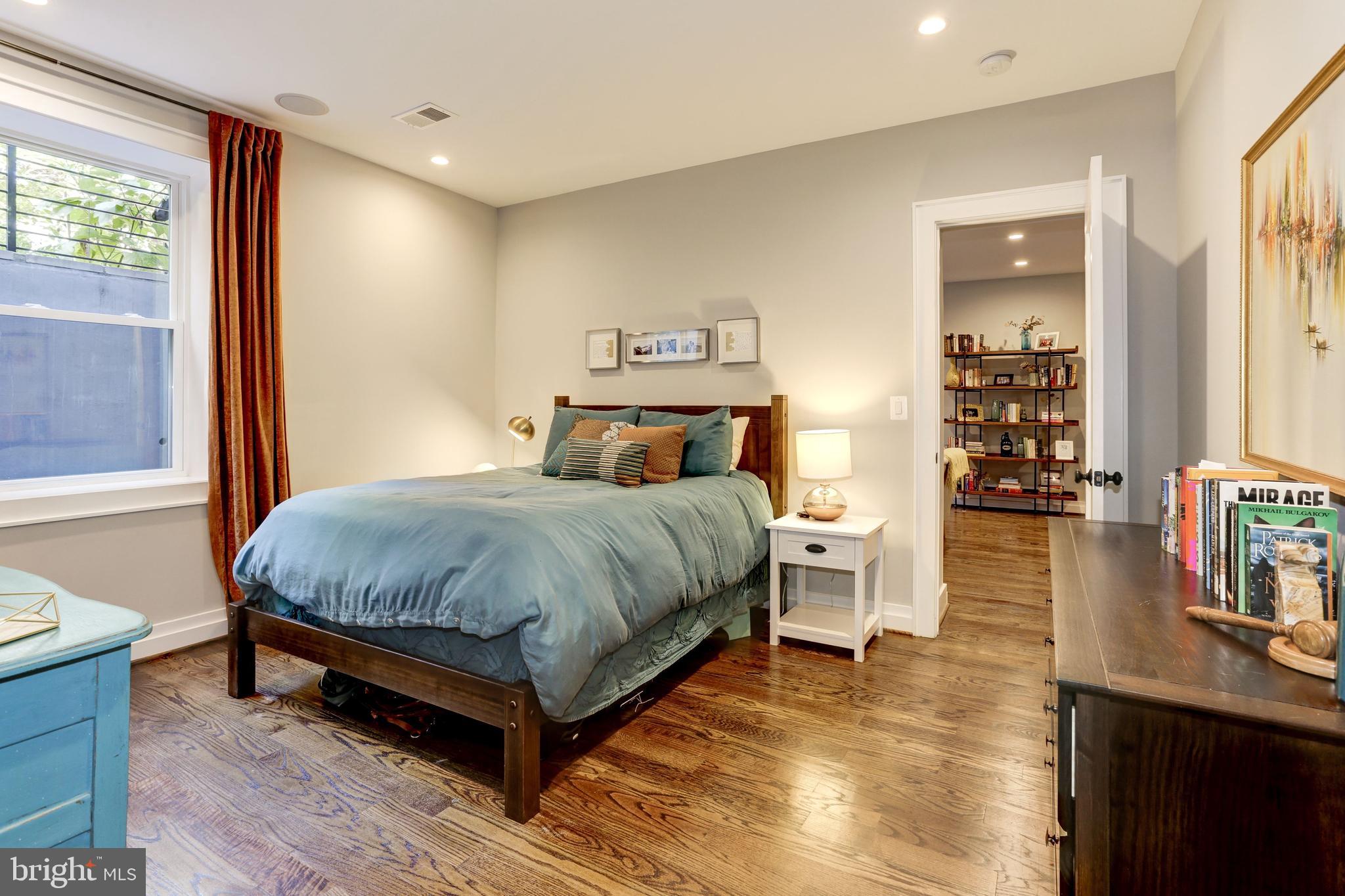 2303 Ontario Road Northwest, Unit 1 Washington, DC 20009 - Photo 16 of 24