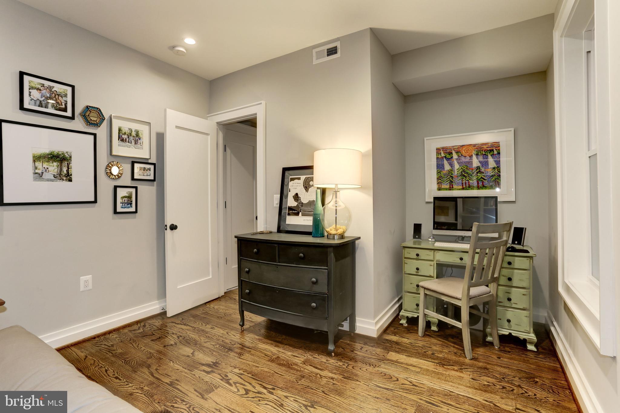 2303 Ontario Road Northwest, Unit 1 Washington, DC 20009 - Photo 21 of 24