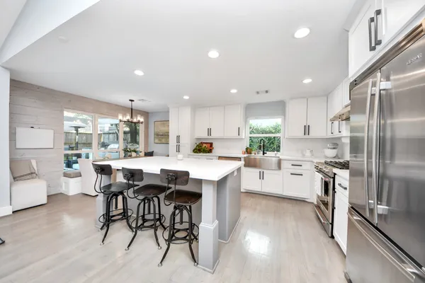 $864,999 | 14014 Kingsride Lane, Houston, TX 77079