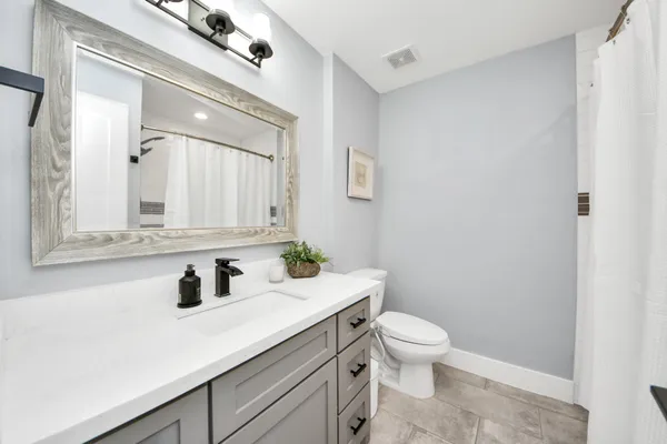 $864,999 | 14014 Kingsride Lane, Houston, TX 77079