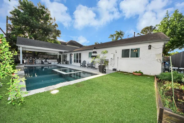 $864,999 | 14014 Kingsride Lane, Houston, TX 77079