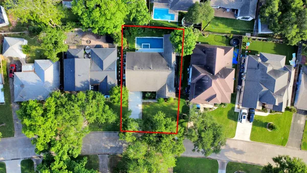 $864,999 | 14014 Kingsride Lane, Houston, TX 77079