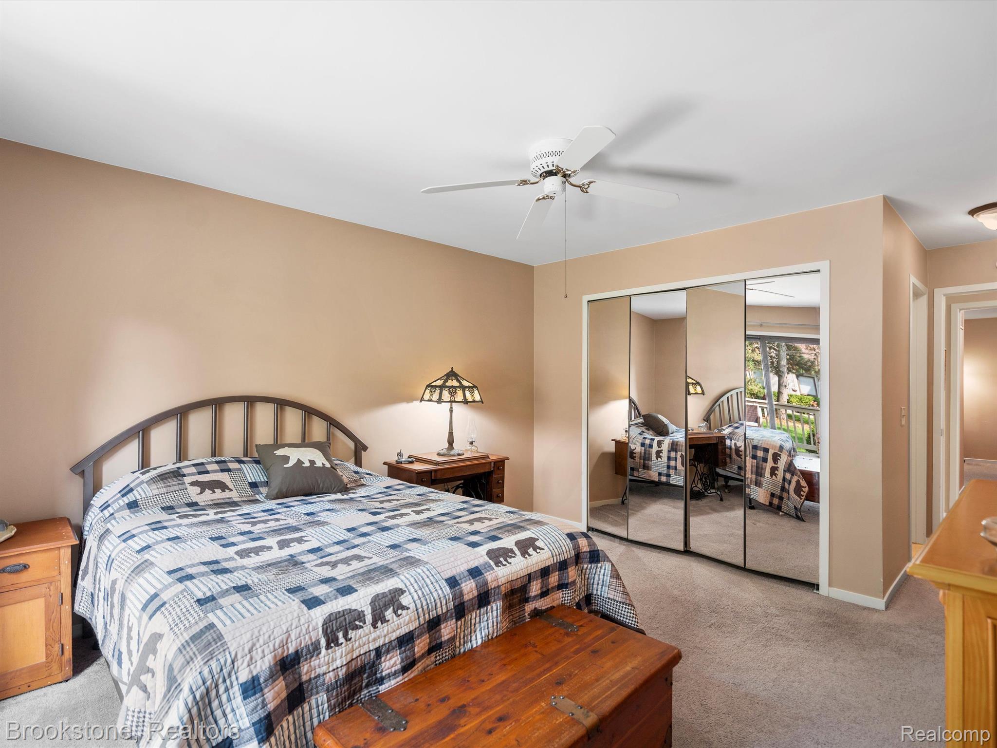 564 Victoria Rochester, MI 48307 - Photo 22 of 40 Gallery Image 22