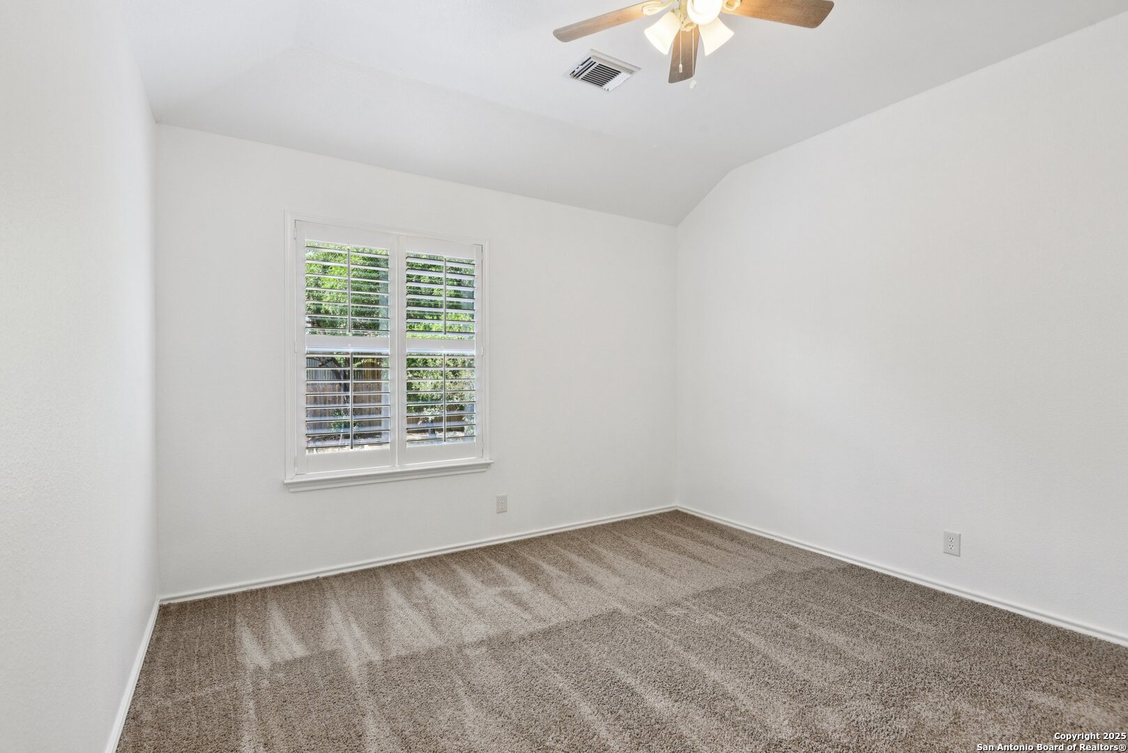 21510 Rio Colorado San Antonio, TX 78259 - Photo 28 of 42 an empty room with a window