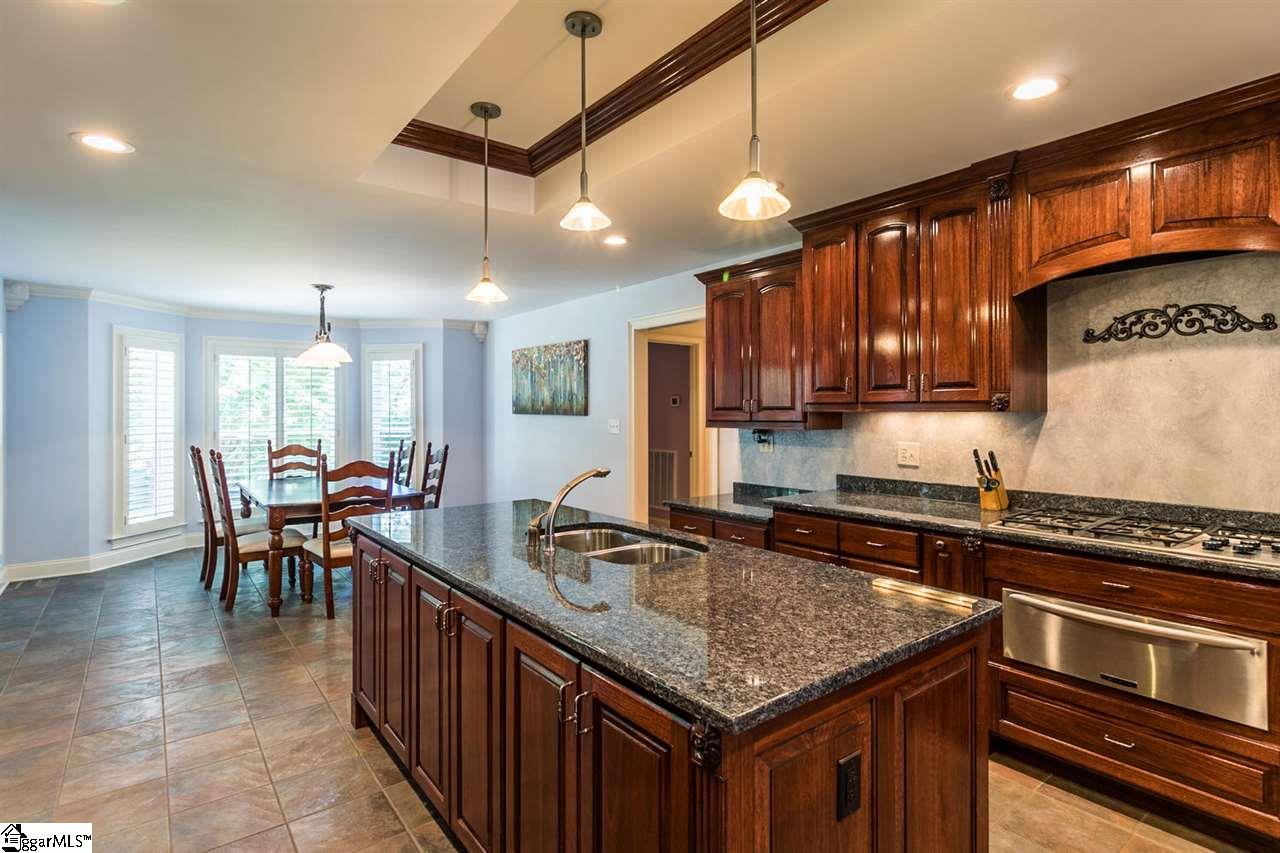 9 Hawks Perch Way Simpsonville, SC 29681 - Photo 12 of 36 Gallery Image 12