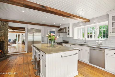 $5,850,000 | 175 Cat Rock Road, Cos Cob, CT 06807