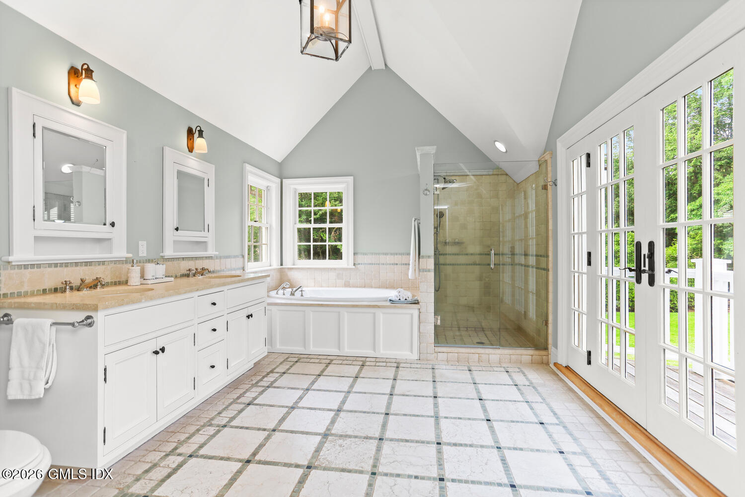 175 Cat Rock Road Cos Cob, CT 06807 - Photo 37 of 73 175 Cat Rock Rd Cos Cob CT-large-045-066