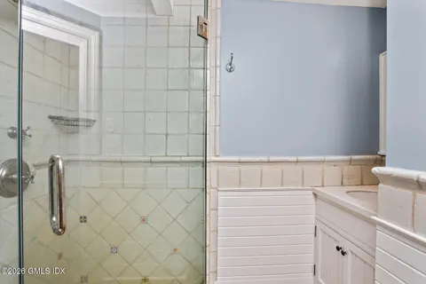 $5,850,000 | 175 Cat Rock Road, Cos Cob, CT 06807