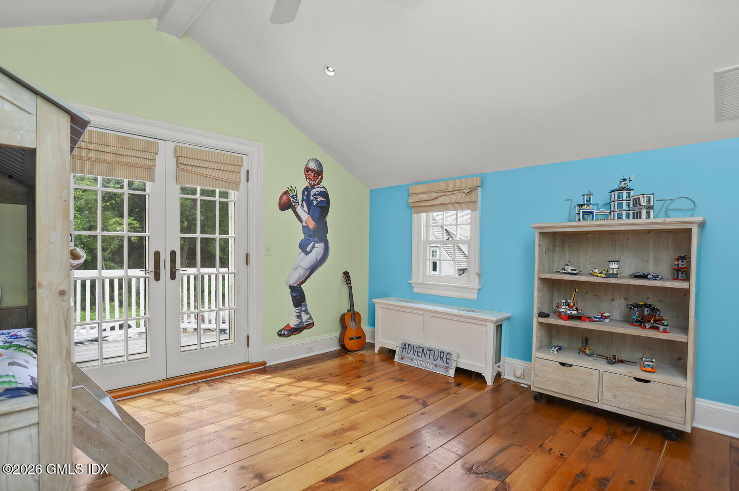 175 Cat Rock Road Cos Cob, CT 06807 - Photo 44 of 73 175 Cat Rock Rd Cos Cob CT-large-052-050