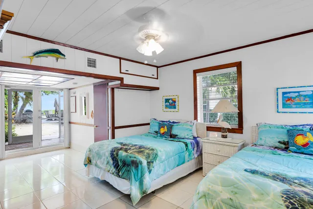 $5,700,000 | 1590 Pelican Road, Marathon, FL 33050