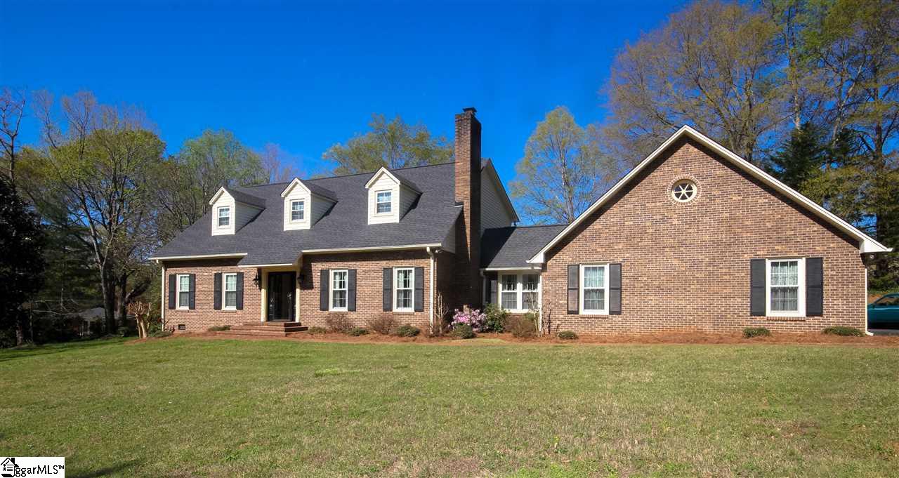 224 Foot Hills Road Greenville, SC 29617 - Photo 1 of 25 Gallery Image 1