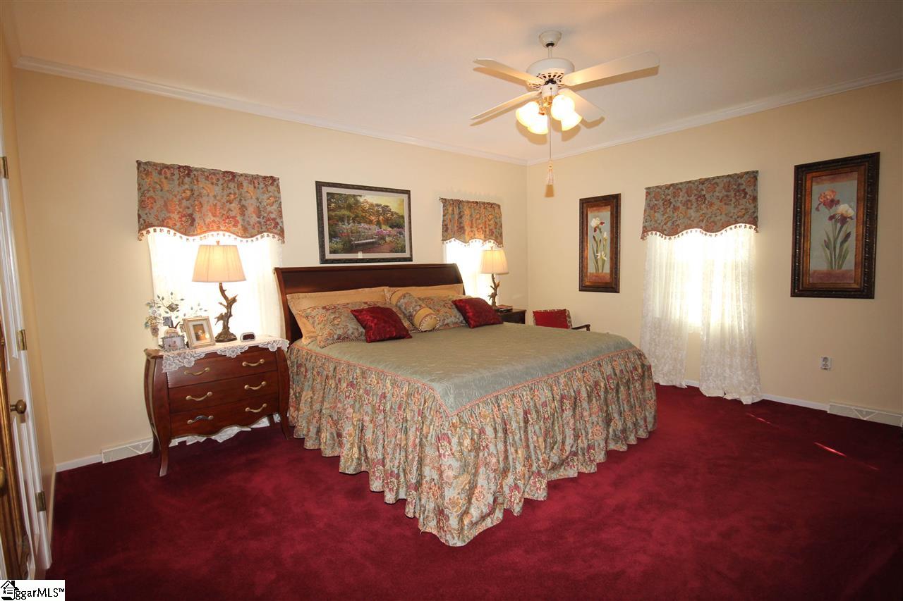 224 Foot Hills Road Greenville, SC 29617 - Photo 13 of 25 Gallery Image 13