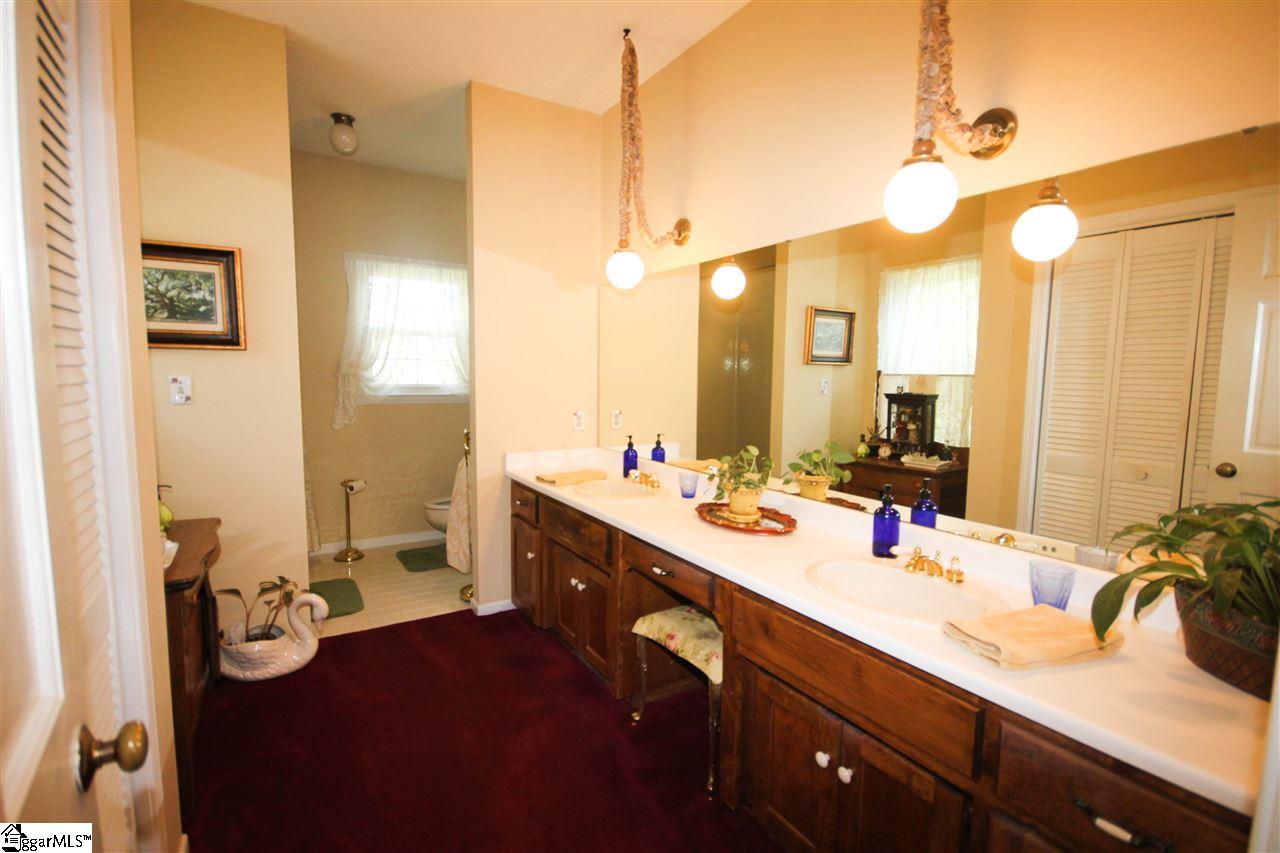 224 Foot Hills Road Greenville, SC 29617 - Photo 14 of 25 Gallery Image 14