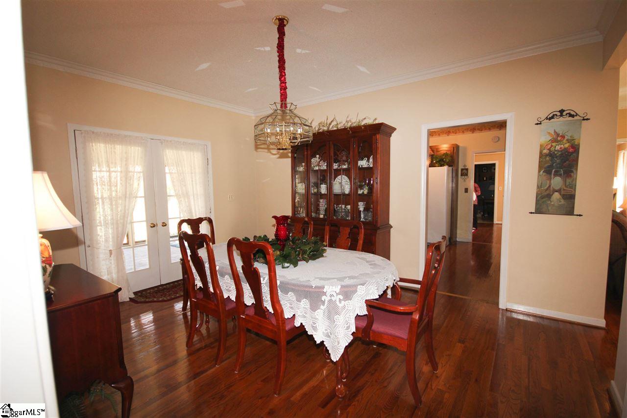 224 Foot Hills Road Greenville, SC 29617 - Photo 6 of 25 Gallery Image 6