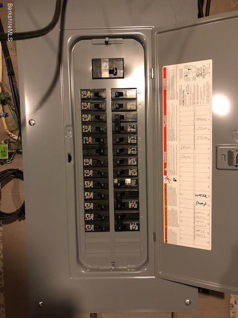 5 Henderson Road Clarksburg, MA 01247 - Photo 17 of 20 100 amp