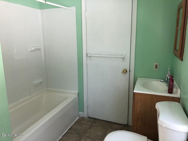 5 Henderson Road Clarksburg, MA 01247 - Photo 5 of 20 full bath off kitchen