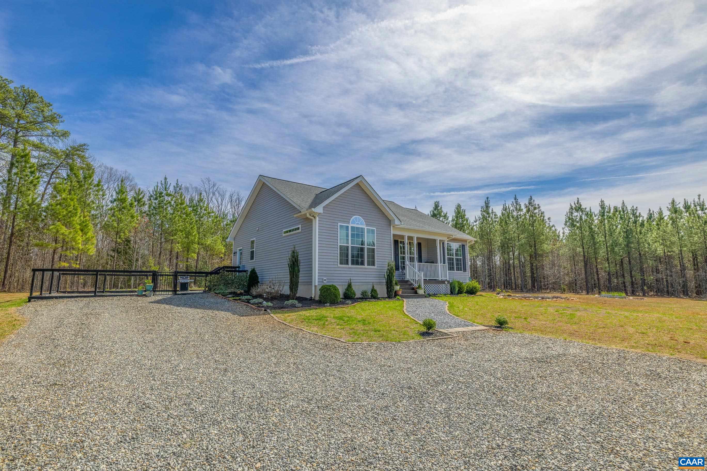 1340 Roundabout Road Louisa, VA 23093 - Photo 2 of 75