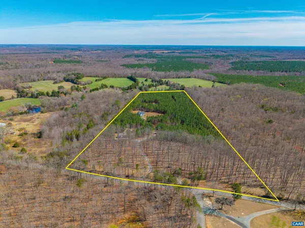 $457,000 | 1340 Roundabout Road, Louisa, VA 23093
