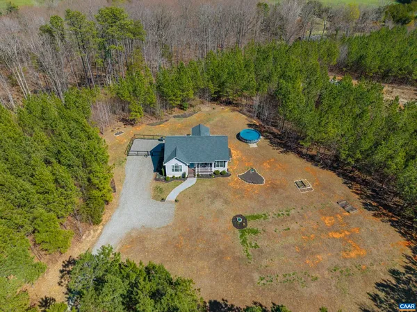 $457,000 | 1340 Roundabout Road, Louisa, VA 23093