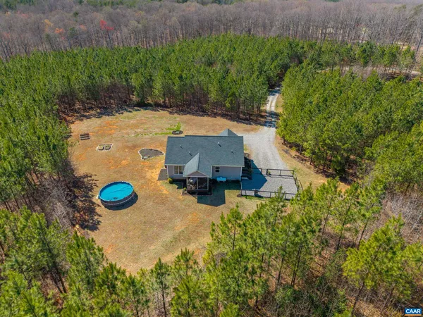 $457,000 | 1340 Roundabout Road, Louisa, VA 23093