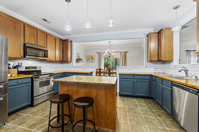 $440,000 | 218 River Hills Drive, Clayton, NC 27527