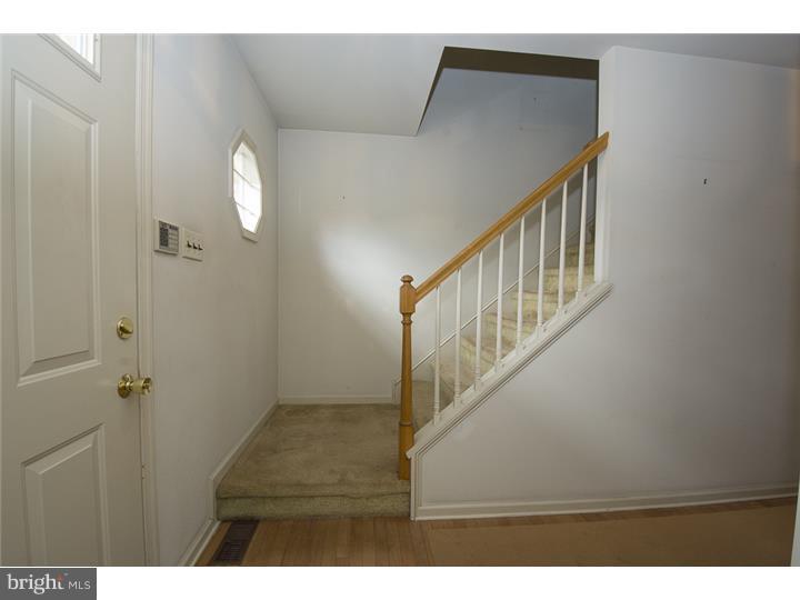 519 Merwyn Road Narberth, PA 19072 - Photo 5 of 16 Foyer