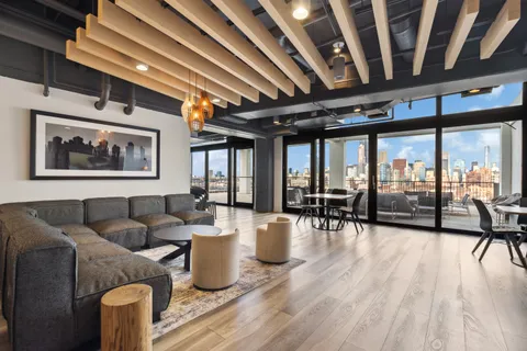$300,000 | 1530 South State Street, Unit 415, Chicago, IL 60605
